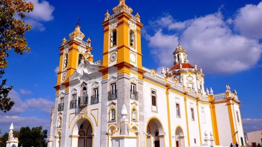 Covid-19: Viana do Alentejo aprova mais medidas para minimizar impacto da pandemia