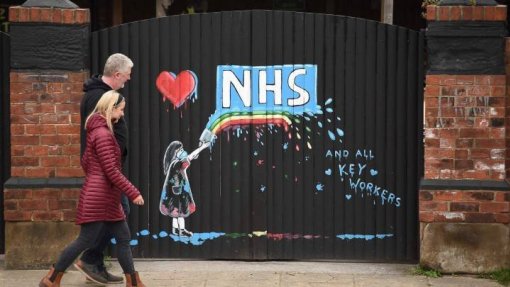Covid-19: Inglaterra foi o país com maior excesso de mortalidade na Europa