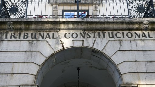 Covid-19: Governo dos Açores violou Constituição ao impor quarentena obrigatória - TC