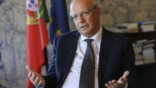Beirute/Explosões: Não há conhecimento de portugueses entre vítimas, diz MNE