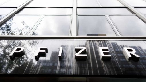 Covid-19: Farmacêutica Pfizer inicia ensaio clínico com quase 30 mil participantes