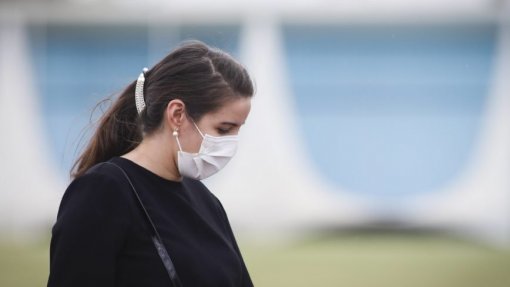 Covid-19: Pais e coordenadora de centro para adolescentes preocupados com mudança de instalações