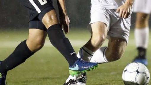 Covid-19: Impactos na indústria do futebol poderão perdurar até 2024 - estudo