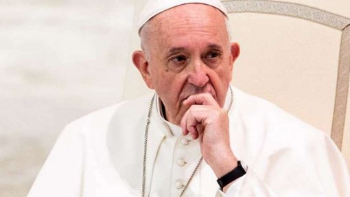 Papa alerta para as &quot;patologias sociais&quot; da pandemia