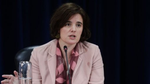 Avante!: Governo não pode proibir iniciativas políticas mas nao haverá exceções a regras - ministra