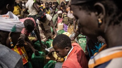 ONG para os refugiados revela existência de um milhão de deslocados no Burkina Faso