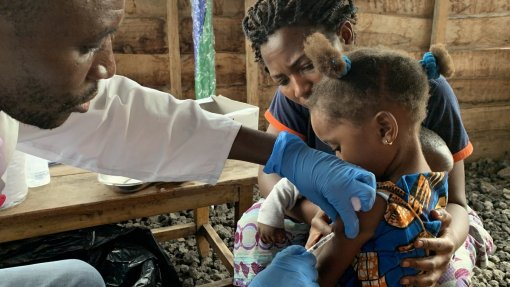 RDCongo declara fim de epidemia de sarampo que matou 7.000 crianças em 25 meses