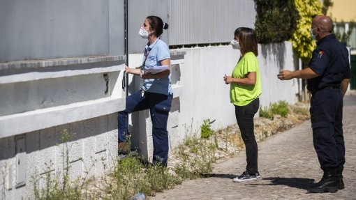 Covid-19: Equipa multidisciplinar de Almada visita doentes e tranquiliza receios