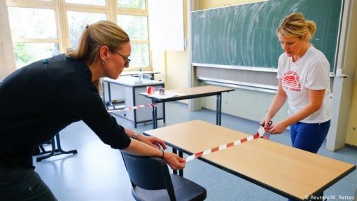 Escolas vão poder contratar 900 técnicos para planos de apoio aos alunos