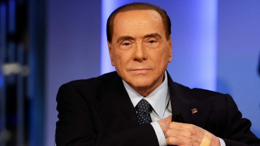 Covid-19: Antigo primeiro-ministro italiano Silvio Berlusconi testou positivo