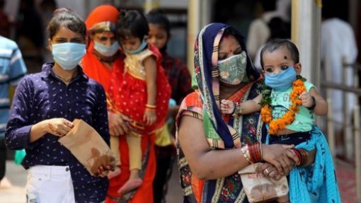 Covid-19: Índia regista novo máximo diário de infeções com mais de 83 mil casos