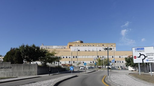 Hospital de Santa Maria da Feira deteta bactéria multirresistente em 17 utentes