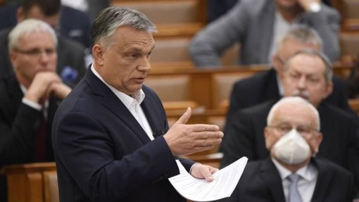 Covid-19: PM húngaro diz que vai tomar as medidas necessárias contra nova vaga da doença