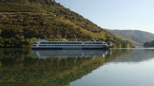 Covid-19: Navio cruzeiro que opera no Douro com seis casos positivos