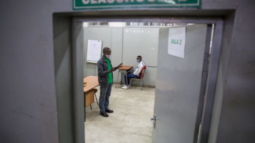 Covid-19: Moçambique vai reabrir 35 dos 38 institutos de formação de professores