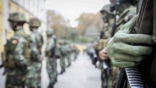 Covid-19: PSD quer Forças Armadas mais envolvidas no planeamento da “nova fase” de combate