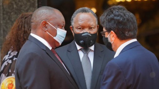 África do Sul pede à ONU apoio para reconstruir “economias destruídas” e combater racismo