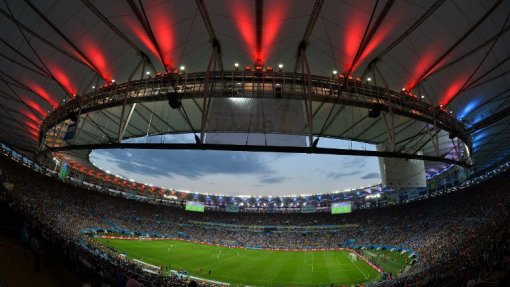 Covid-19: Governo do Brasil autoriza regresso dos adeptos aos estádios de futebol