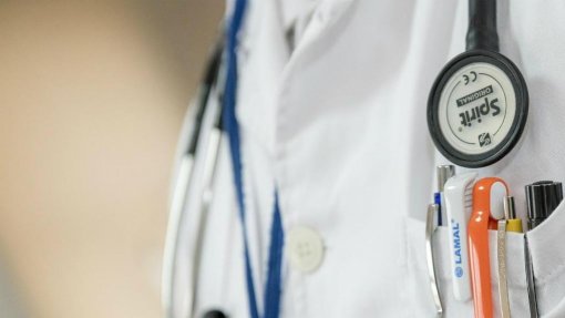 Sindicato condena agressão a médica e quer reunião urgente com diretor nacional da PSP