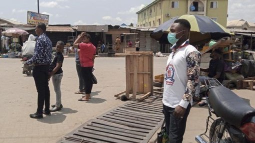 Covid-19: Estudo revela impactos secundários &quot;impressionantes&quot; da pandemia em África