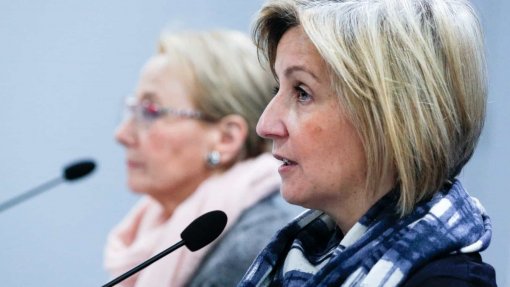 Ministra da Saúde pode autorizar recrutamento para equipas comunitárias de saúde mental