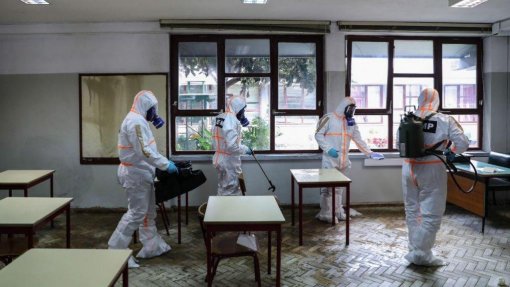 Covid-19: Fenprof apresenta lista de 122 escolas com casos de covid, contrariando DGS