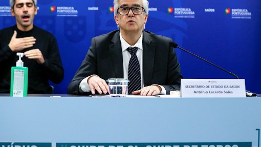 Covid-19: Governo contratou mais de 5.000 profissionais de saúde