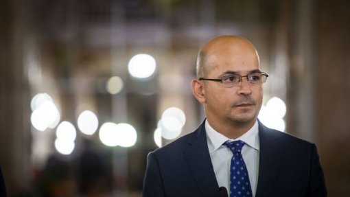 OE2021: É difícil perceber como é que a proposta do Governo poderá não ser aprovada – João Leão