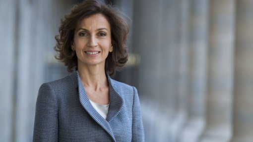 Diretora-geral da UNESCO inaugura escola online na República do Congo