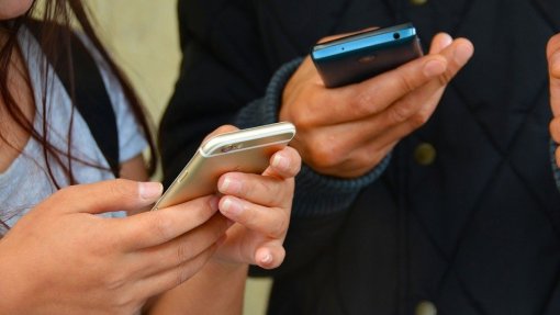 Covid-19: PS quer ouvir Proteção de Dados, constitucionalistas e especialistas em saúde