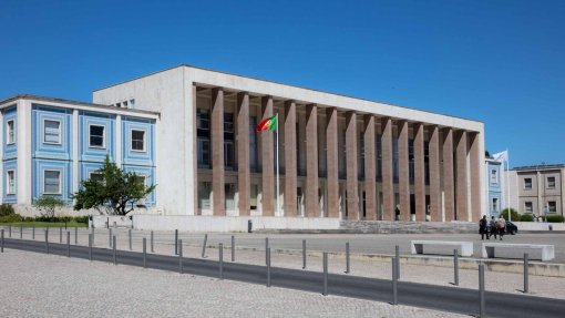 Covid-19: Associação Académica de Lisboa repudia falta de condições para alunos infetados