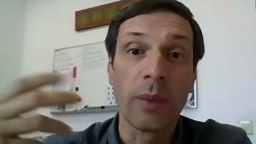 “Temos que reconhecer que as últimas medidas para conter o contágio não foram medidas de monta”, garante Diretor Laboratório de Bioquímica de Desenvolvimento de Fármacos do IMM João Lobo Antunes