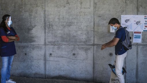 OCDE: Jovens portugueses dos mais interessados em saúde pública e pandemias
