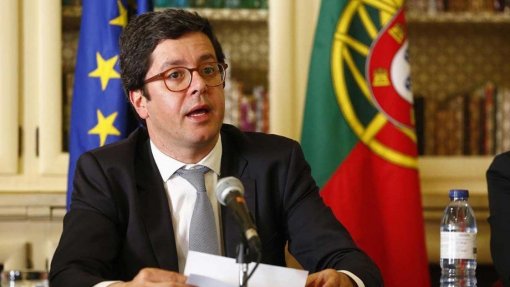 Covid-19: Hospitais do Centro ainda estão a dar &quot;franca resposta” - João Paulo Rebelo