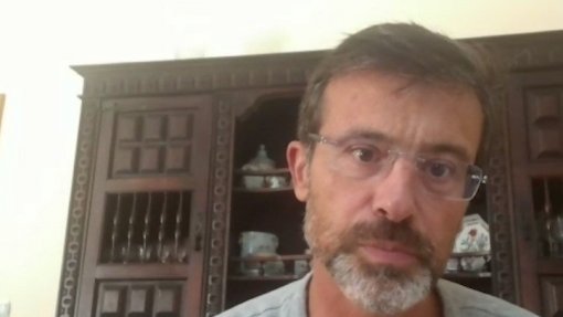 “Camas e ventiladores não tratam doentes”, afirma Presidente Sociedade Portuguesa de Cuidados Intensivos
 