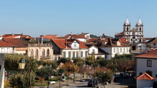Covid-19: Surto em Vila Flor atinge Unidade de Cuidados Continuados e Câmara Municipal