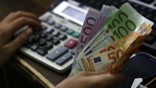 OE2020: Receita fiscal cai 2.822,7 ME ‘arrastada’ pela quebra do IVA e IRC