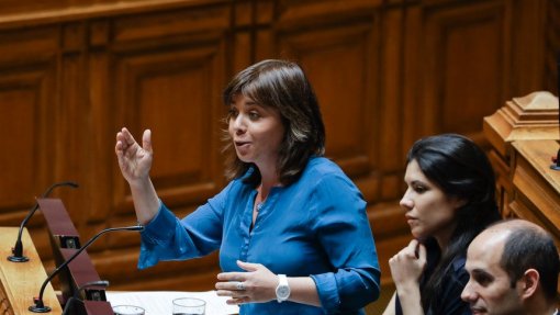 OE2021: Governo divulga calendário que entregou ao BE para contratação de profissionais de saúde