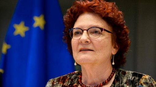 Covid-19: Novas medidas restritivas aumentam ainda mais incerteza económica – Eurogrupo