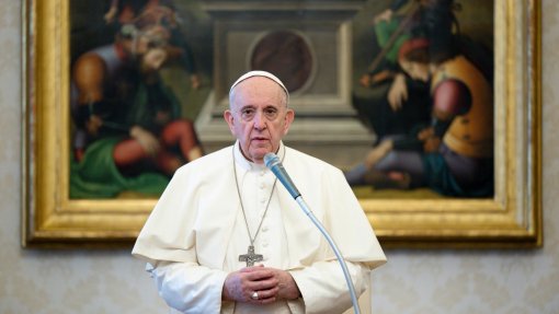 Covid-19: Papa apela para respeito pelas medidas para travar pandemia