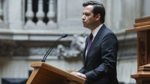 PSD questiona ministra da Saúde sobre médicos de família na Amadora