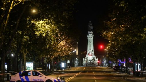 Covid-19: Lisboa quase sem vida na primeira noite de recolher obrigatório