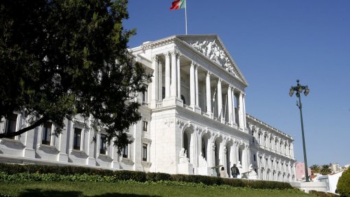 Covid-19: PR enviou para o parlamento diploma que renova estado de emergência até 08 de dezembro