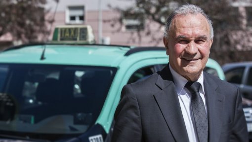 Covid-19: ANTRAL reclama mais apoios para o setor do táxi e ameaça “ir para a rua” protestar