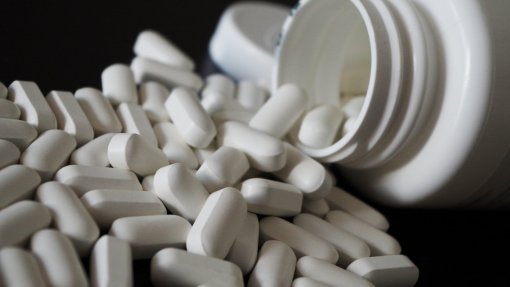 Seis anos e meio de prisão para farmacêutica por burlas ao SNS