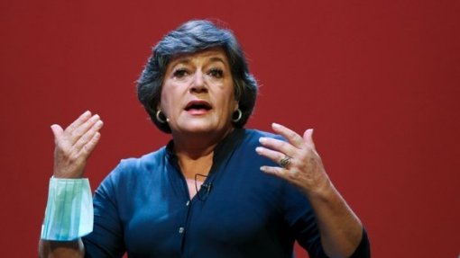 Ana Gomes quer mais financiamento a associações de mulheres para travar violência masculina