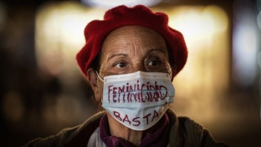 No Rossio lembraram-se as mulheres vítimas de violência e os crimes que a pandemia oculta