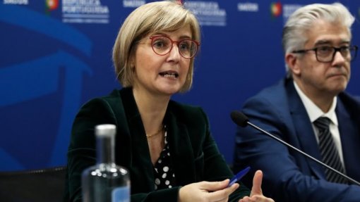 Covid-19: Ministra da Saúde e secretário de Estado Adjunto aguardam resultado de teste