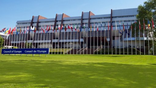Conselho da Europa denuncia crueldade em hospitais psiquiátricos e asilos da Bulgária