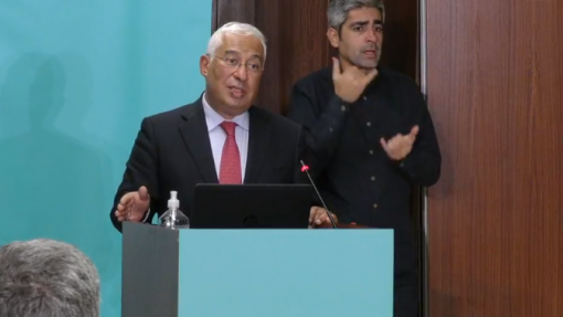 Covid-19: Costa avisa que vacinação será desafio difícil e com “imponderabilidades” externas